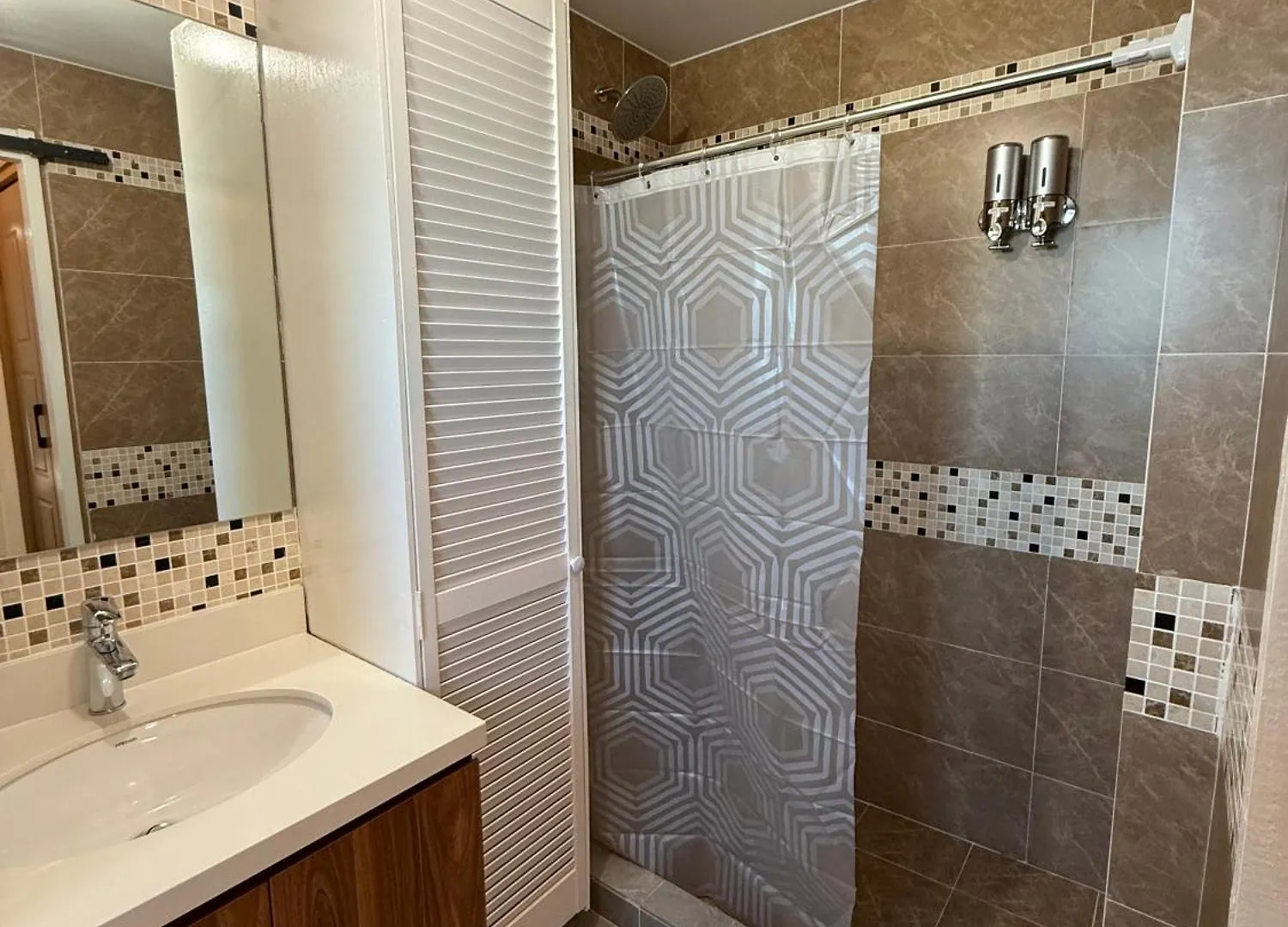 Suite Oasis At The Vineyards At Deanery Kingston 0*,  Jamaïque